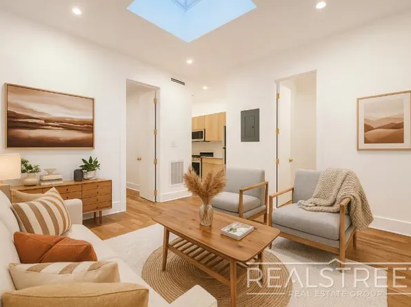 522 Eastern Parkway image 1 of 8