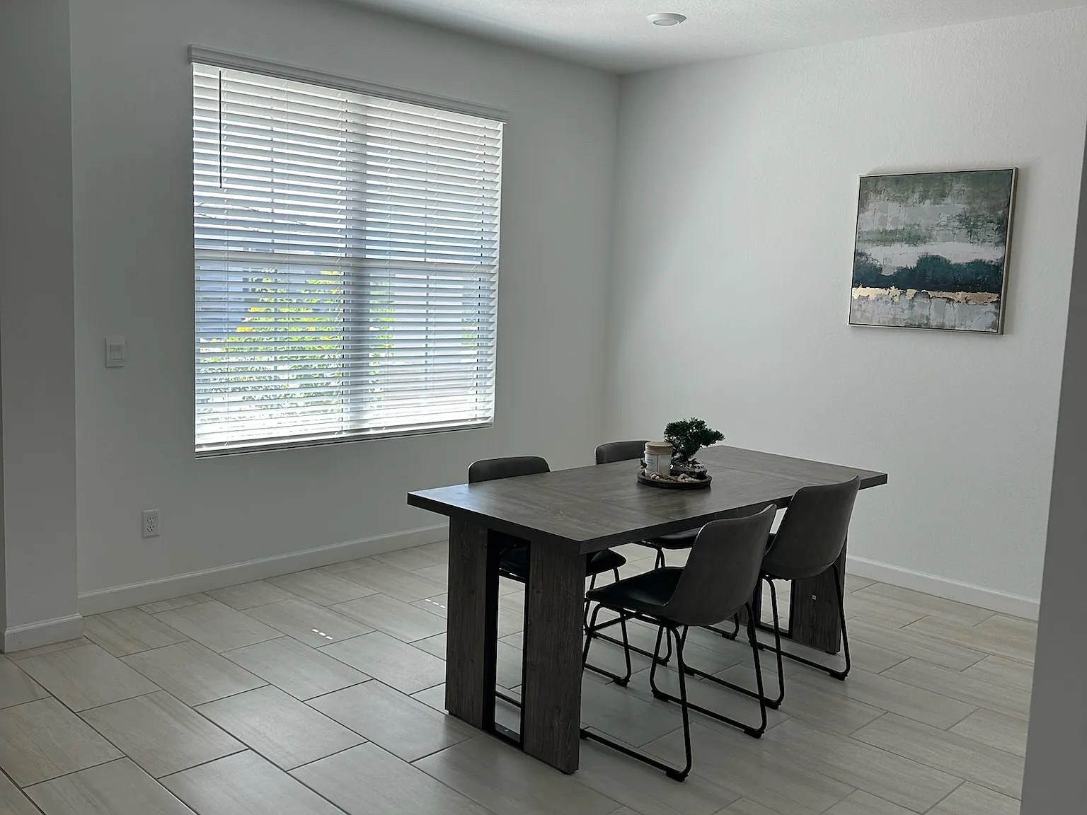 5 bed, 3.5 bath, 3100 sqft, $4,900 — Photo 3