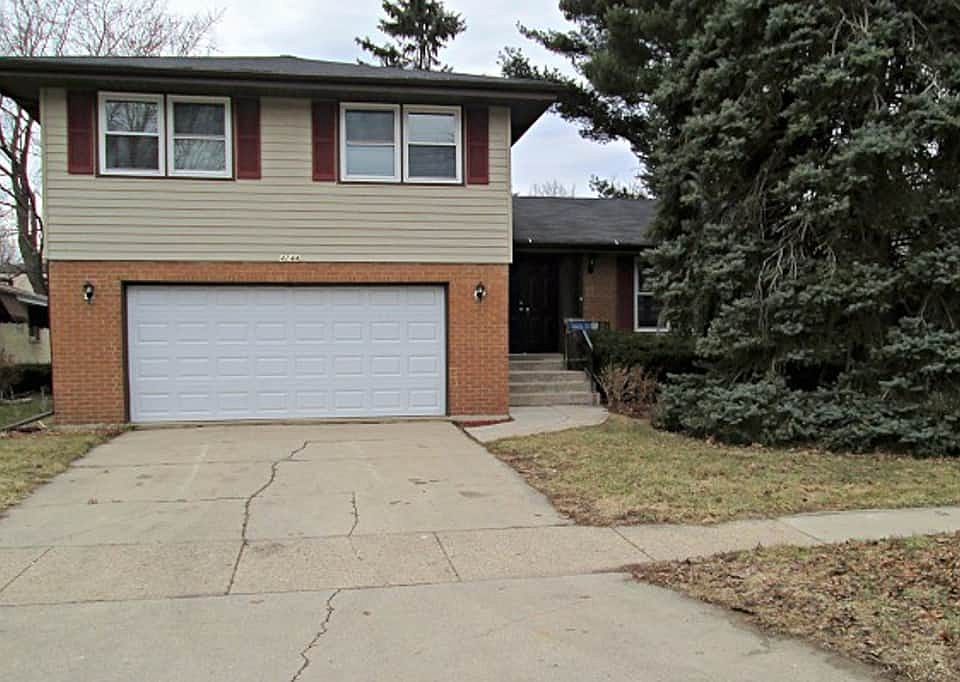 1st image of 4244 Applewood Ln