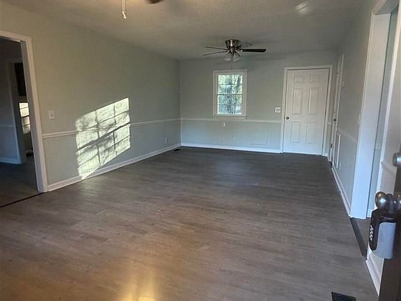 2nd image of 702 Crinoline Ct