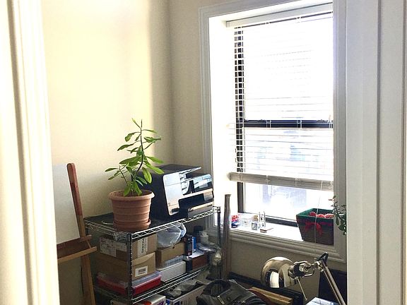4th image of 2105 S Ashland Ave #2