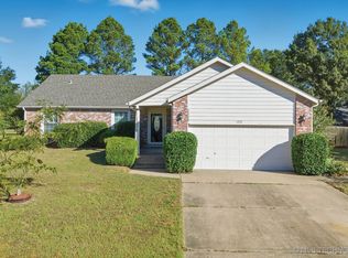 1212 W Laredo St, Haskell, OK 74436