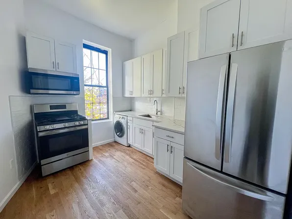 1114 Gates Avenue image 1 of 7