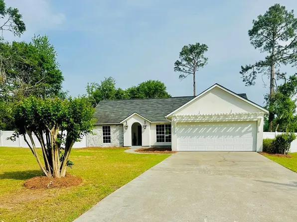 68 Victory Dr, Douglas, GA 31535