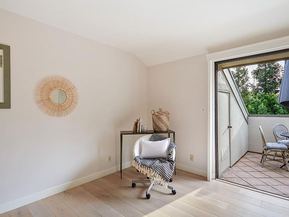 4th image of 2140 Santa Cruz Ave APT C305