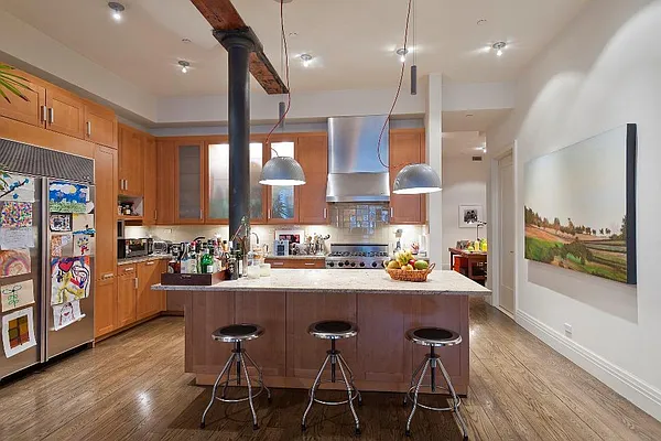 Sold by Corcoran | media 24