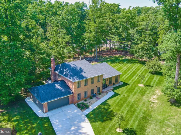 12010 Trotter Ln, Reston, VA 20191