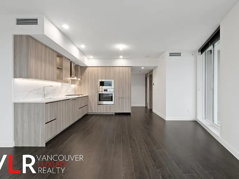 9887 Whalley Blvd #3304 — Photo 2