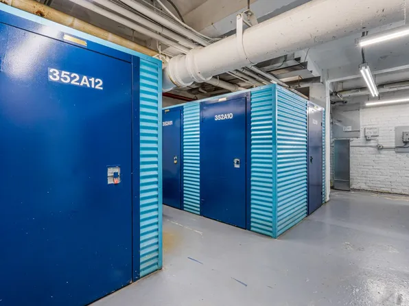 89-15 Parsons Boulevard image 15 of 17