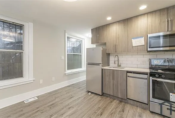 1705 Spruce St #2 — Photo 2