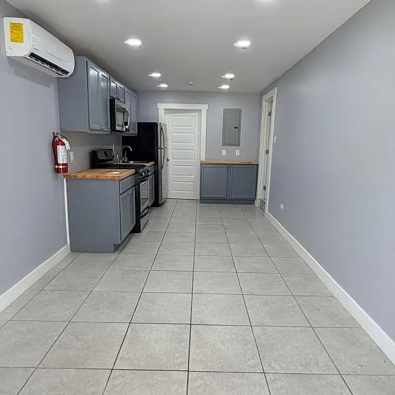 1714 Jasmine Ave #2 — Photo 2