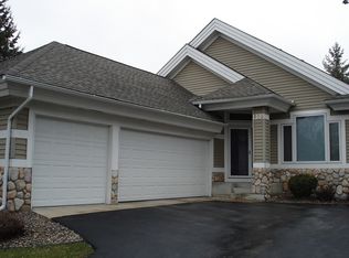 500 Wildflower Rd, Burnsville, MN 55306