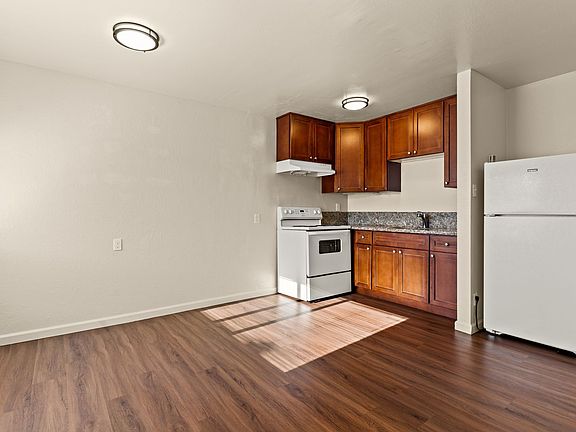 2nd image of 9635 Plymouth St APT 2