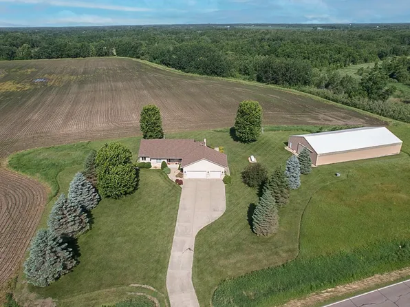 8105 165th Ave NE, Oak Park, MN 56357