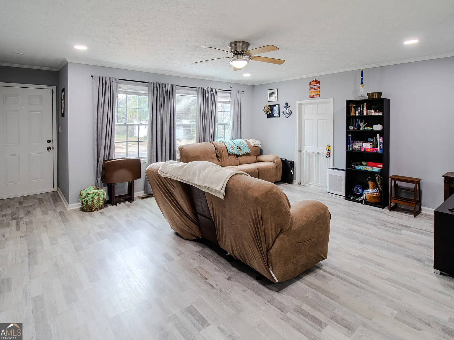 3 bed, 2.0 bath, 1520 sqft, $1,600 — Photo 3