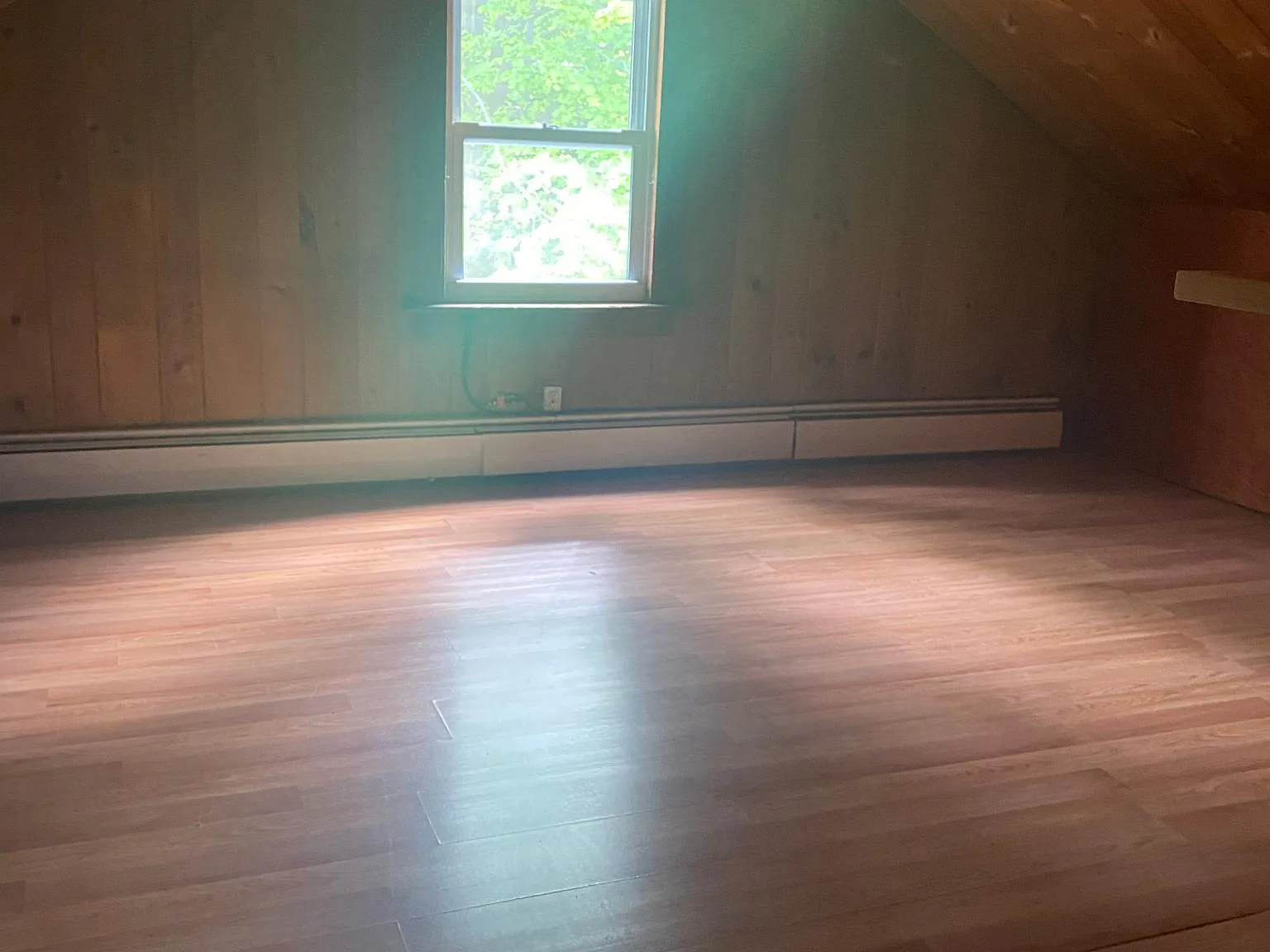 566 Howe Ave — Photo 3