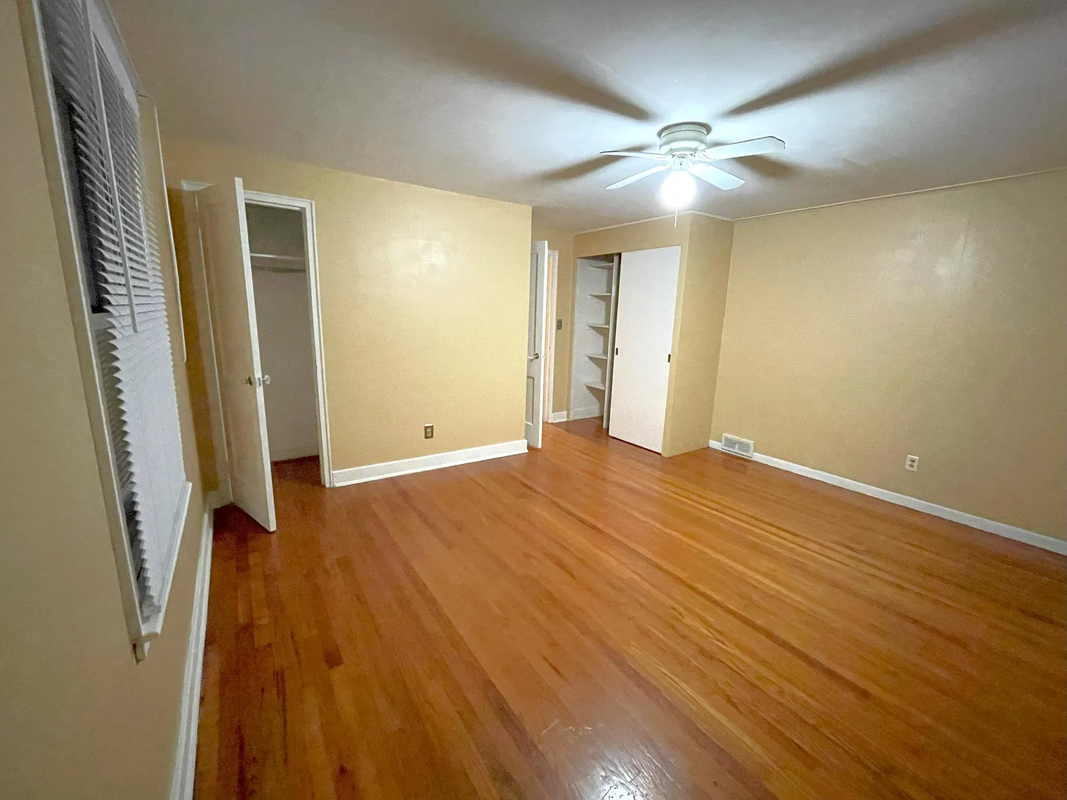 2 bed, 900 sqft, $925 — Photo 4