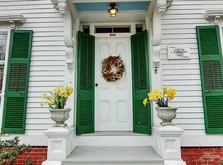275 Wood St, Bristol, RI 02809