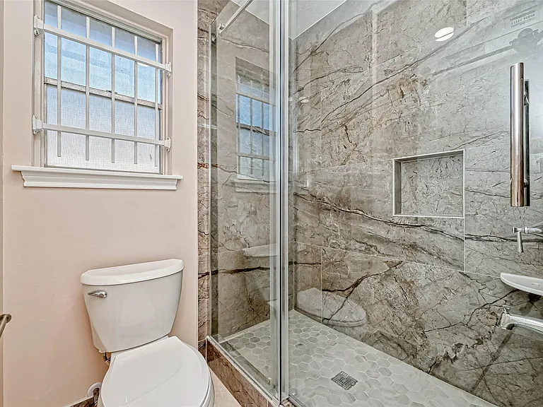 11503 High Star Dr — Photo 33