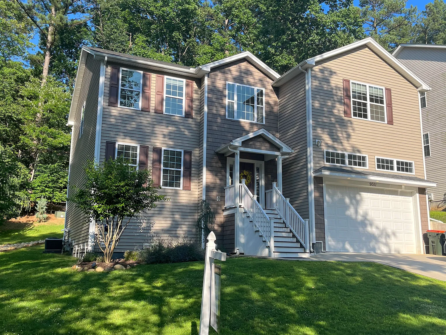 4 bed, 2874 sqft, $4,200 — Photo 1
