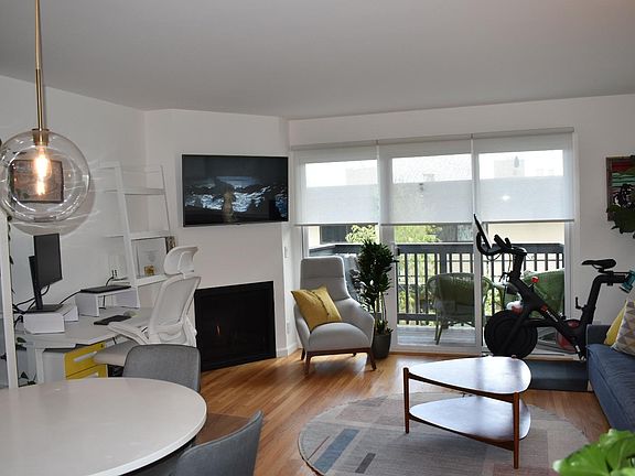3rd image of 865 Corbett Ave APT 7
