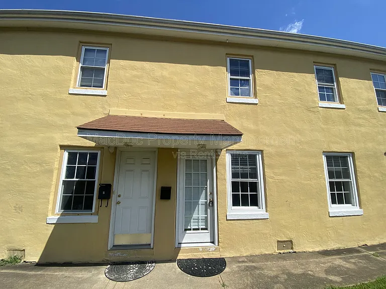 1115 Winchester St #C — Photo 2