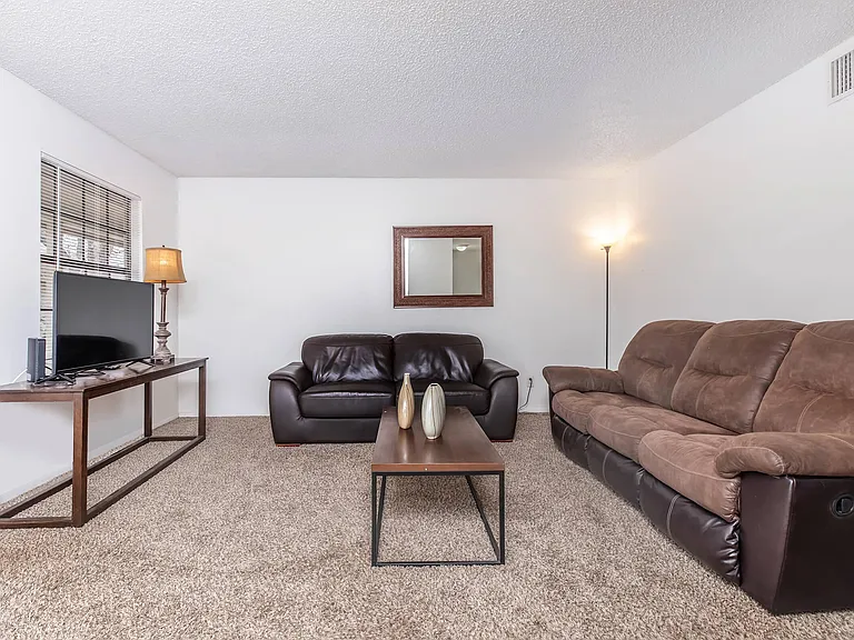 Rock Brook Apartments — Photo 30