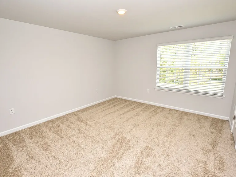 468 Rosemount — Photo 12