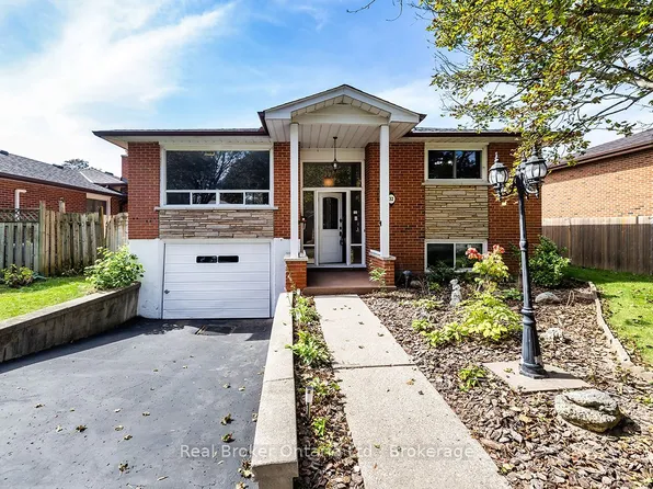 32 Strike Ave, Clarington, ON L1C 1K3