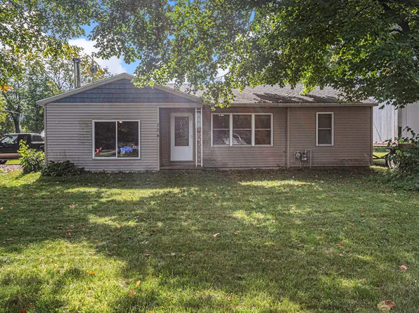 204 Hawley St, Hesperia, MI 49421