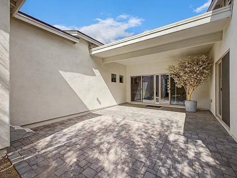 3414 N 44th Pl — Photo 39