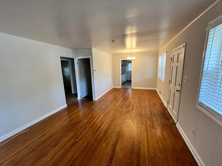 608 Hanson Ave — Photo 11