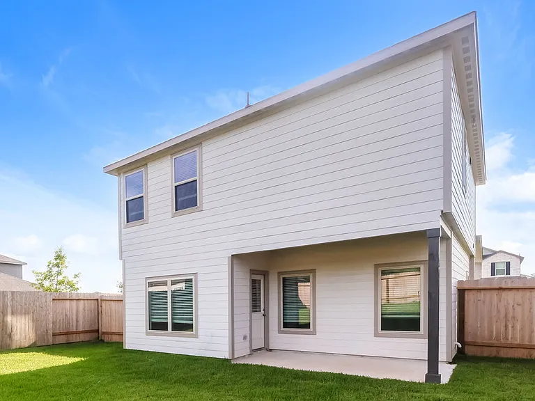 624 Levine Ct — Photo 17