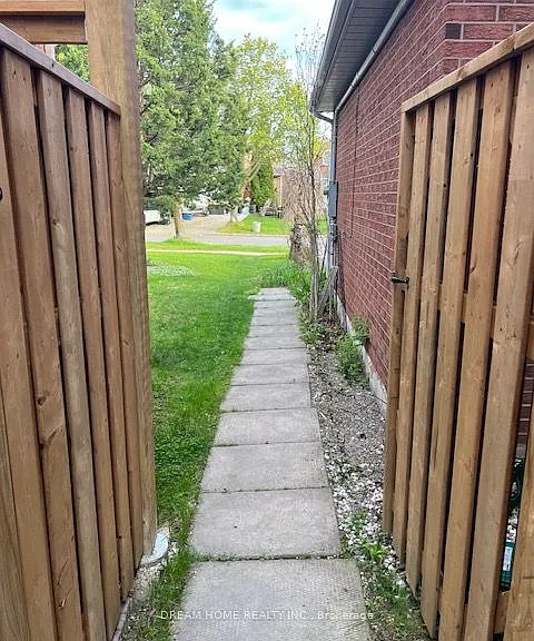 221 Marlott Rd — Photo 17