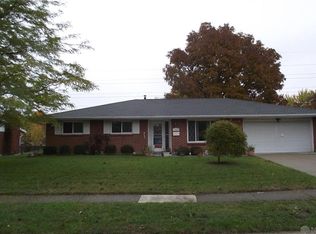1023 Merrywood Dr, Englewood, OH