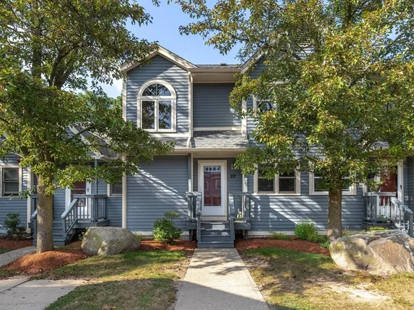 22 Oak Leaf Way Unit 22, Peabody, MA 01960