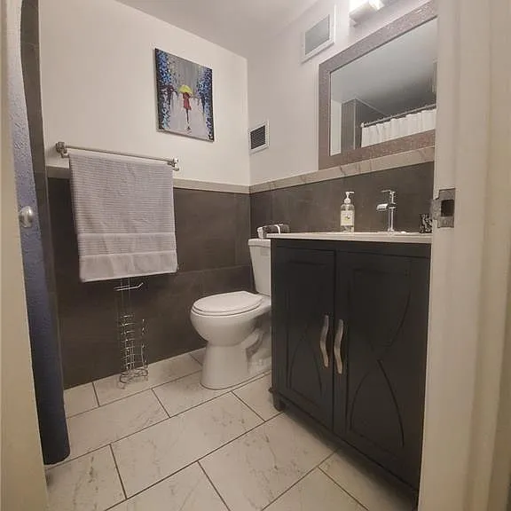 11820 Edgewater Dr #417 — Photo 10