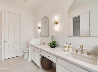537 Lochngreen Trl, Arlington, TX 76012