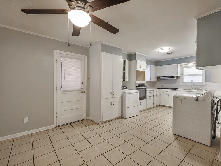 1217 Mimosa Dr — Photo 10