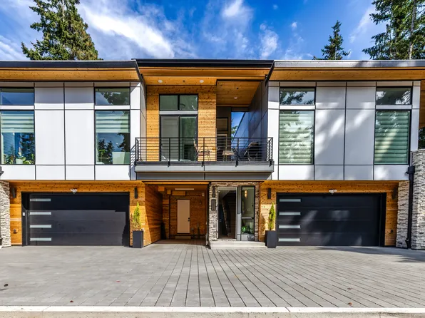 12018 NE 70th St, Kirkland, WA 98033