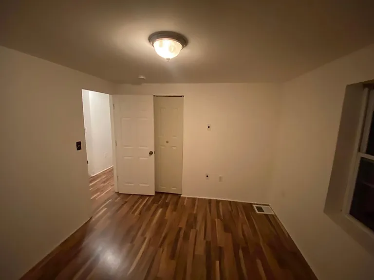 1215 Walnut St — Photo 17