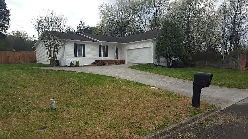 1st image of 2384 Sunnywood Ln