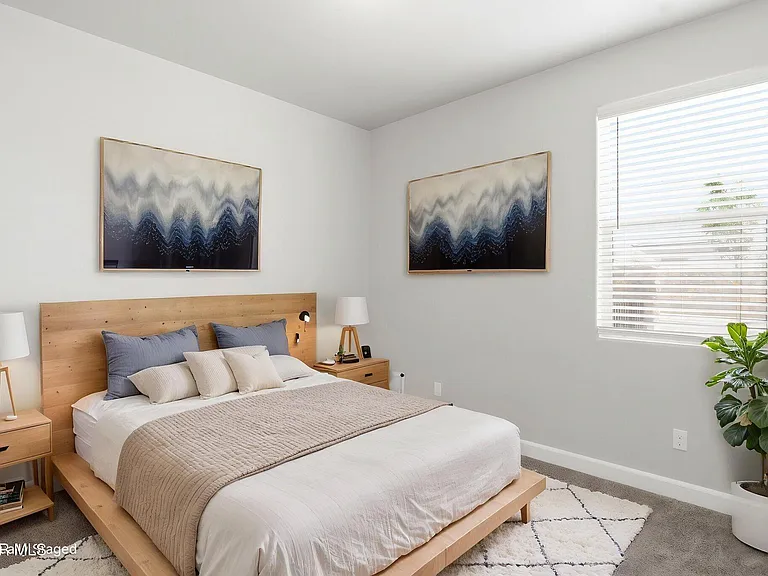 13131 Oakhampton Ave — Photo 16