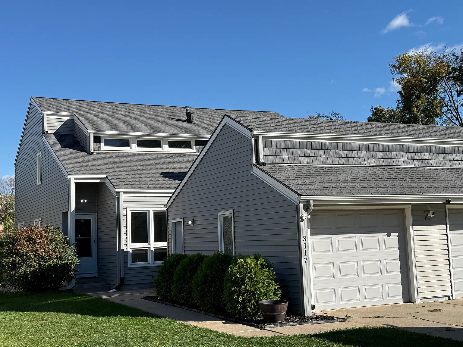 4 bed, 3.5 bath, 1128 sqft, $1,850 — Photo 1