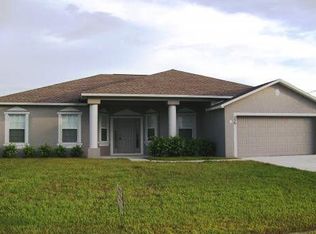 256 SW Essex Dr, Port Saint Lucie, FL 34984