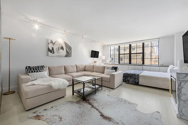 Rented by Douglas Elliman | media 7