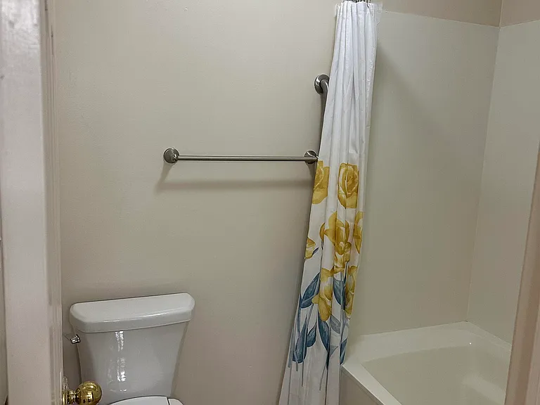 4436 Stratfordshire Ct — Photo 8