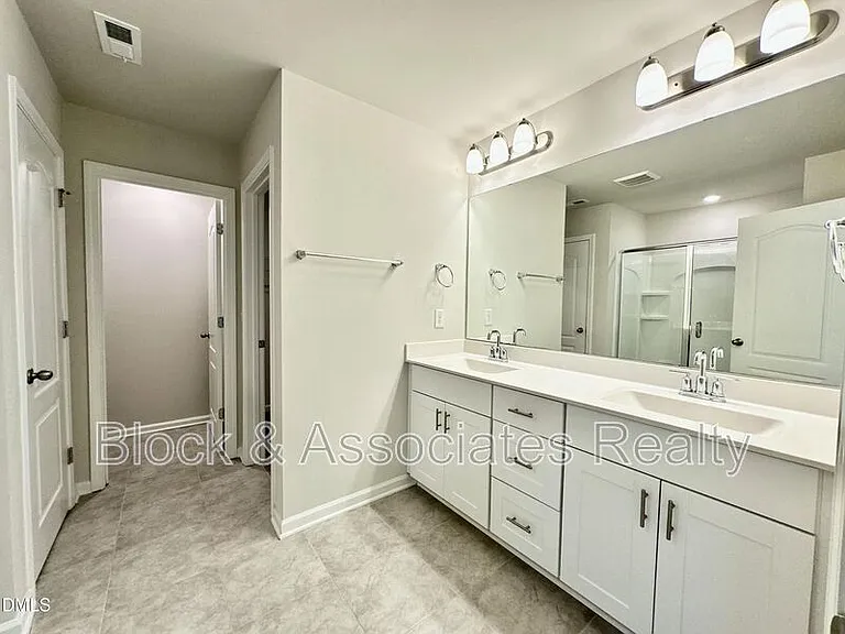 104 Sweet Olive St — Photo 13