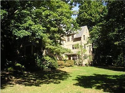 2nd image of 6 Edgehill Rd