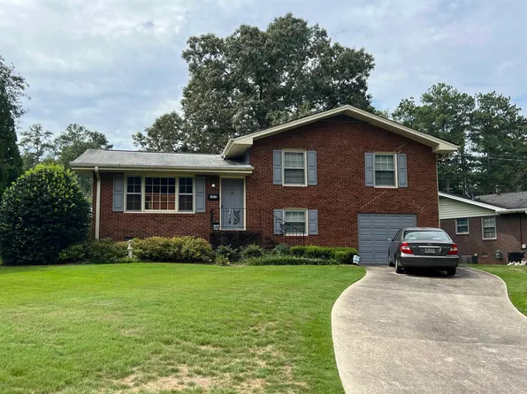 1915 Carla Dr, Morrow, GA 30260